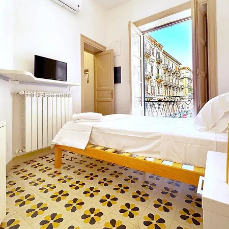 Nocleg ze śniadaniem Solemar Sicilia - Monaco *